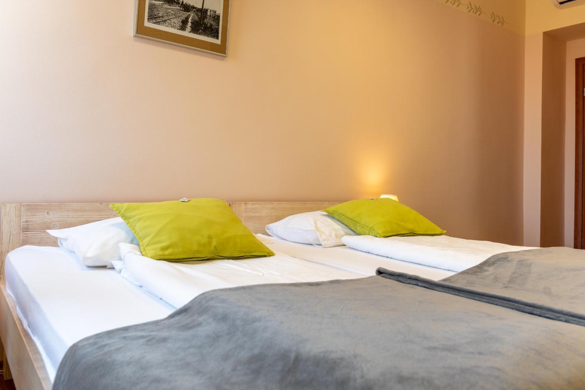 Hotel Stara Sola - Oleander Resort Korte Εξωτερικό φωτογραφία